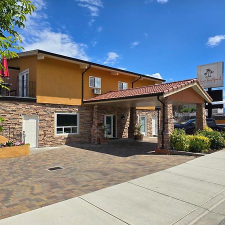 Sahara Courtyard Inn & Suites Osoyoos Zewnętrze zdjęcie