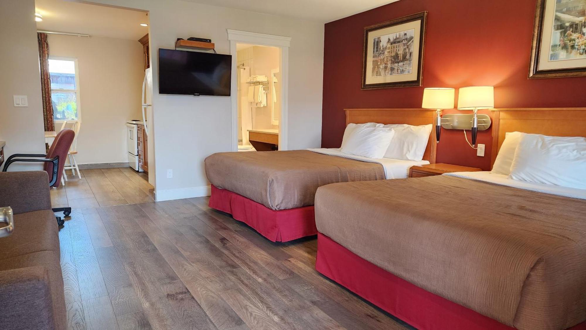 Sahara Courtyard Inn & Suites Osoyoos Zewnętrze zdjęcie