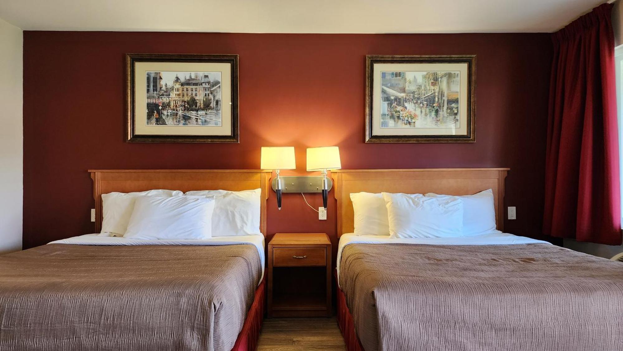 Sahara Courtyard Inn & Suites Osoyoos Zewnętrze zdjęcie